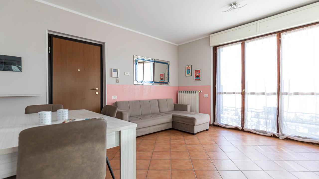 Italianway - Piazza Alboreto 72, Роццано Экстерьер фото